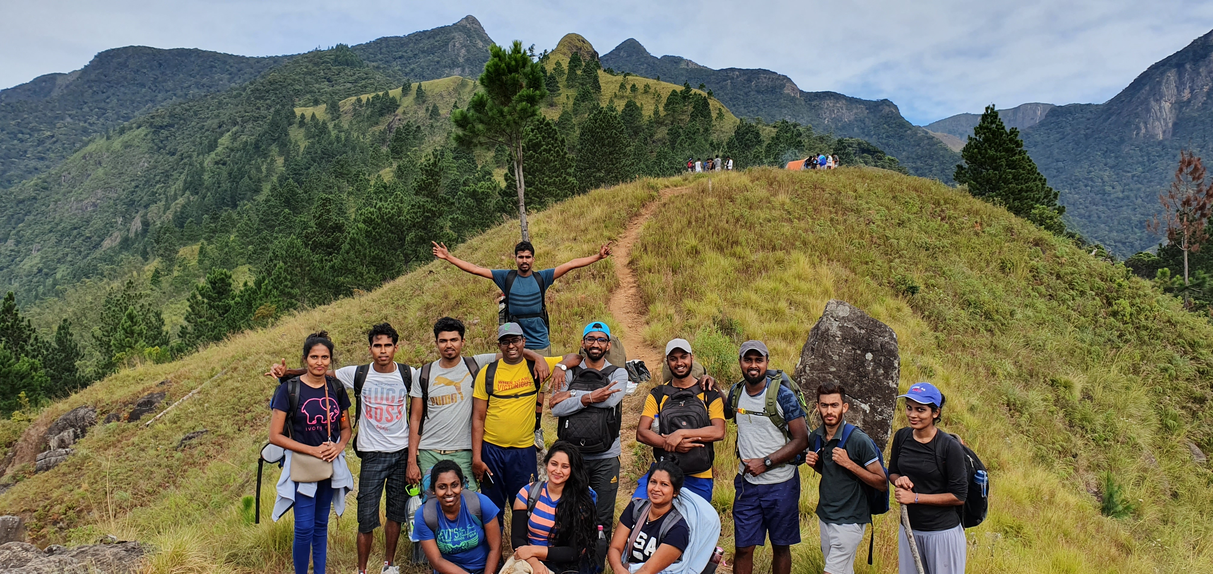 Picture of group of friends infront of beautiful mountains in Sri Lanka